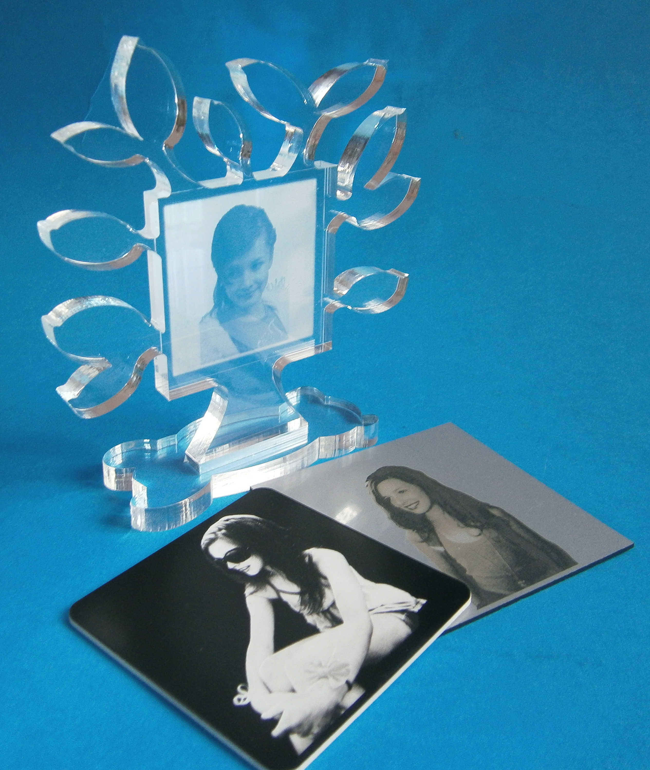 P6301651.JPG (432.8 KiB) Przejrzano 6703 razy ozdóbki zrobione z pleksy i laminatu