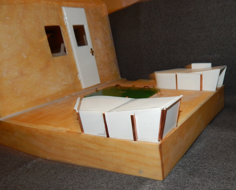 Z założonymi zasłonami