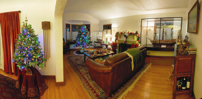 Christmas pano XII 2024-3a.jpg
