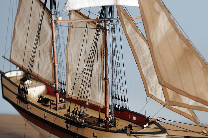 schooner_204.jpg